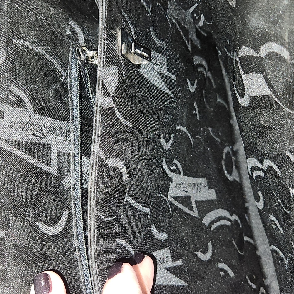 🚫SOLD🚫 Salvatore Ferragamo Auth. vintage patent 2 way bag - Picture 15 of 17